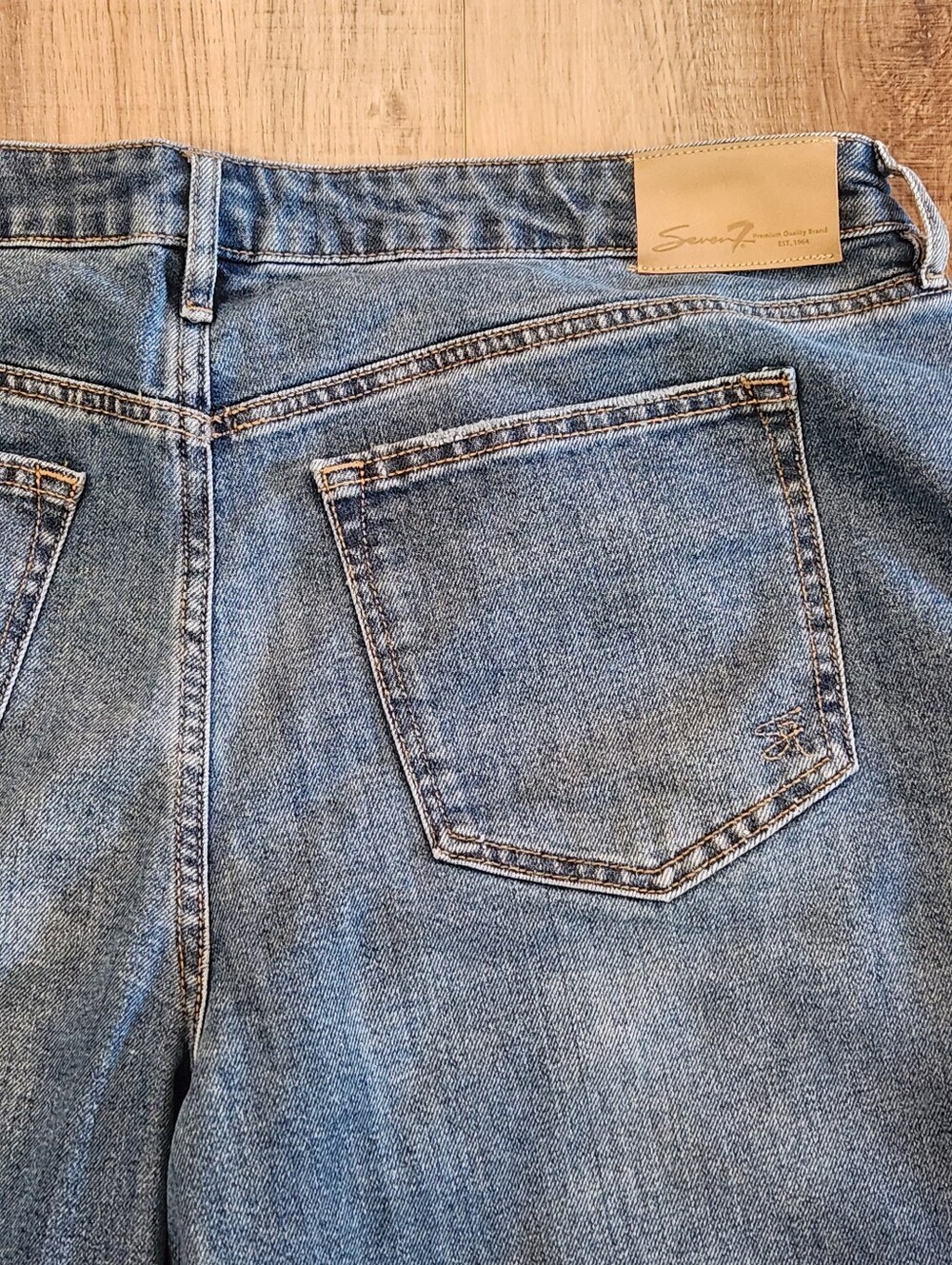 Seven7 Loose Straight Jeans Womens Size 16 Blue Medium Wash Denim Stretch - Picture 7 of 12